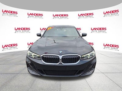 2023 BMW 330i Sedan