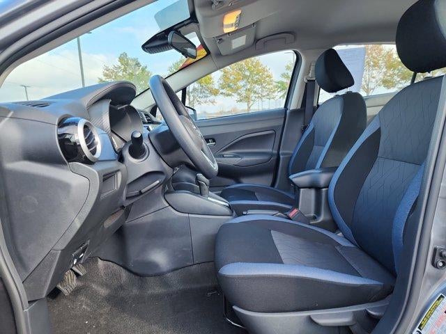 2025 Nissan Versa SV CVT