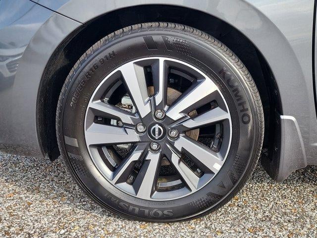 2025 Nissan Versa SV CVT