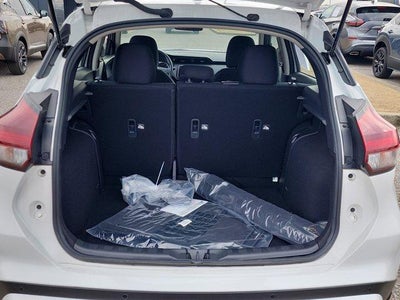 2025 Nissan Kicks Play S FWD