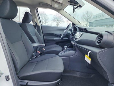2025 Nissan Kicks Play S FWD