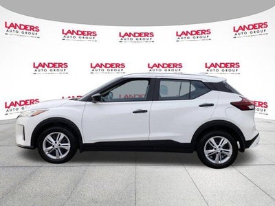 2025 Nissan Kicks Play S FWD