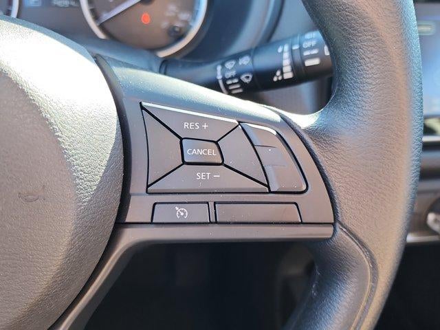 2025 Nissan Kicks Play S FWD