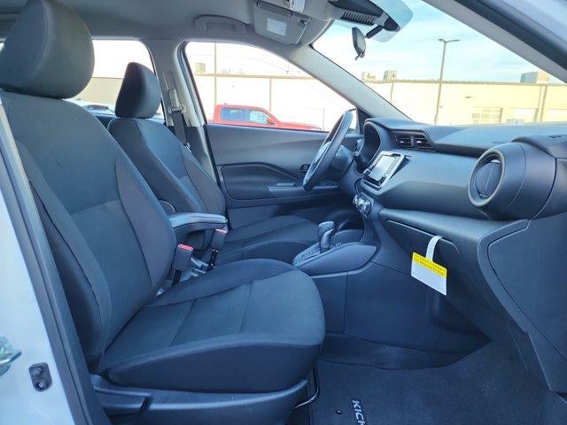 2025 Nissan Kicks Play S FWD