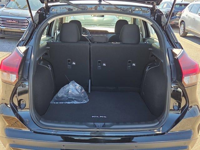 2025 Nissan Kicks Play S FWD