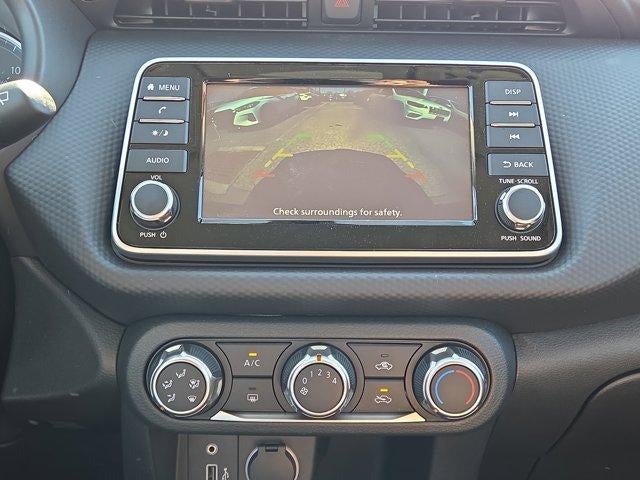 2025 Nissan Kicks Play S FWD