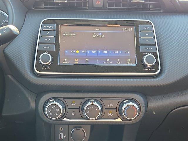 2025 Nissan Kicks Play S FWD