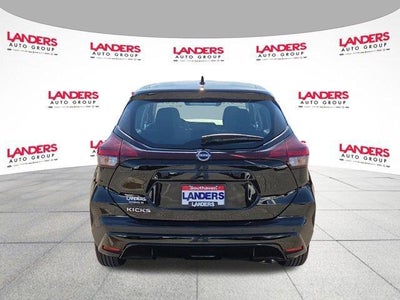 2025 Nissan Kicks Play S FWD