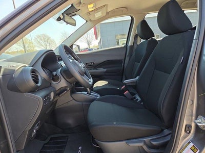 2025 Nissan Kicks Play S FWD