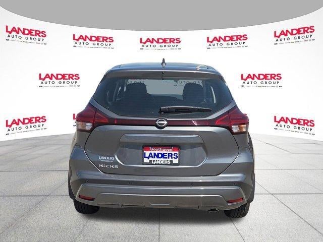 2025 Nissan Kicks Play S FWD