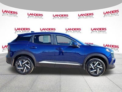 2025 Nissan Kicks SV FWD