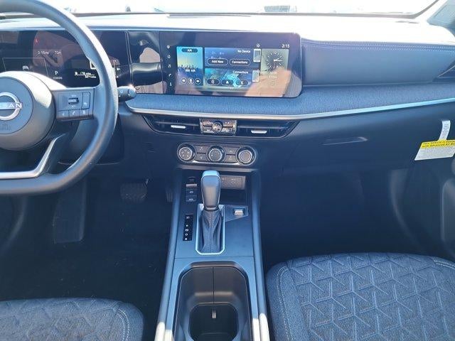 2025 Nissan Kicks SV FWD