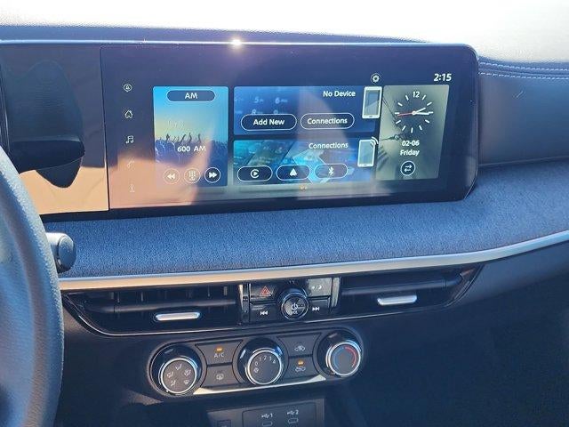 2025 Nissan Kicks SV FWD