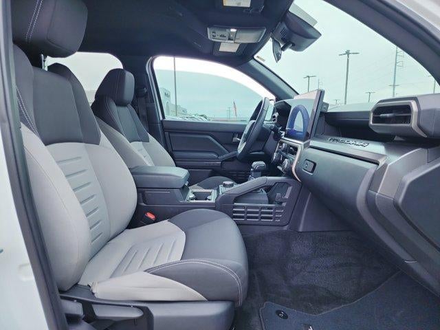 2024 Toyota Tacoma 2WD 2WD SR5 Double Cab 5' Bed AT (SE)