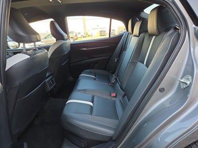2025 Toyota Camry SE (SE)