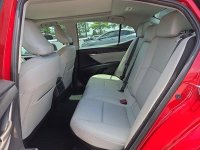 2025 Toyota Camry XLE (SE)