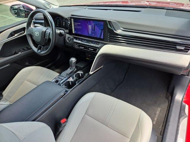 2025 Toyota Camry XLE (SE)