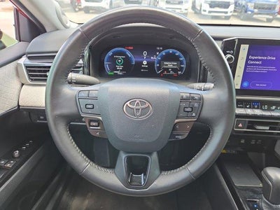 2025 Toyota Camry XLE (SE)