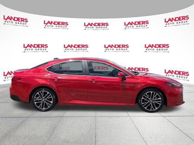 2025 Toyota Camry XLE (SE)