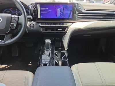 2025 Toyota Camry XLE (SE)