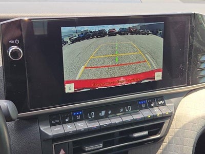2025 Toyota Camry XLE (SE)