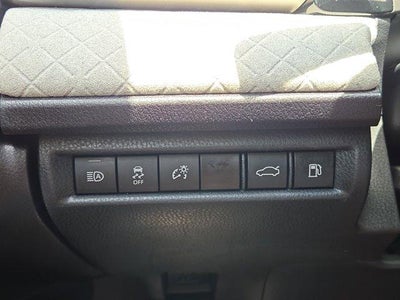 2025 Toyota Camry XLE (SE)