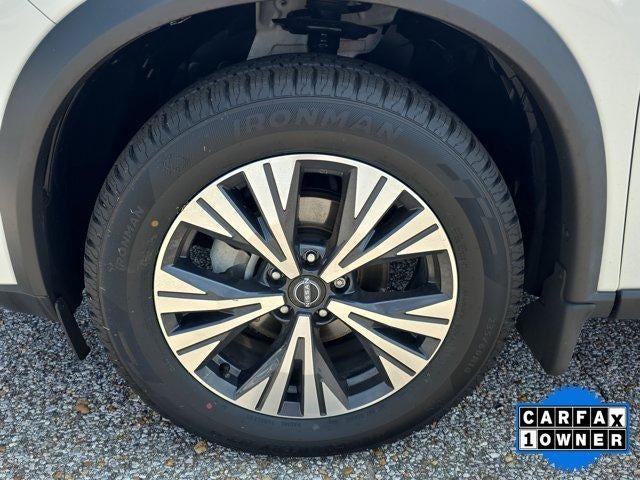 2023 Nissan Rogue FWD SV
