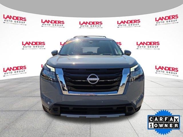 2025 Nissan Pathfinder Platinum 4WD