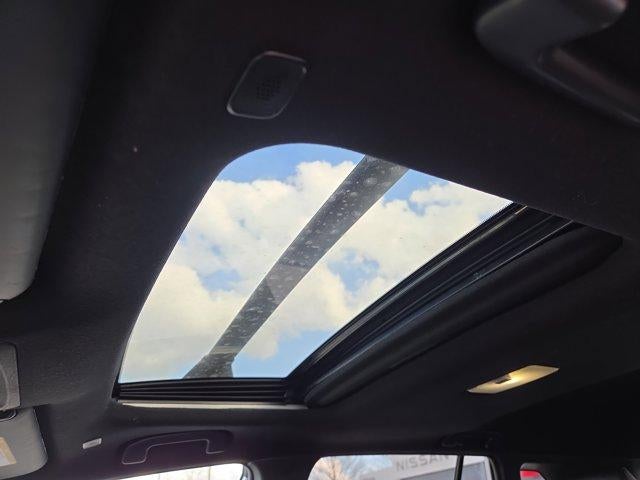 2024 Toyota Corolla Cross Hybrid XSE 4WD (Natl)