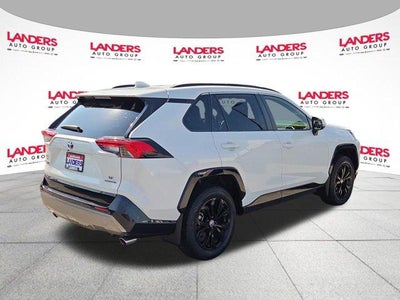 2022 Toyota RAV4 Hybrid SE AWD (Natl)