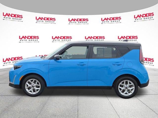 2023 Kia Soul S IVT