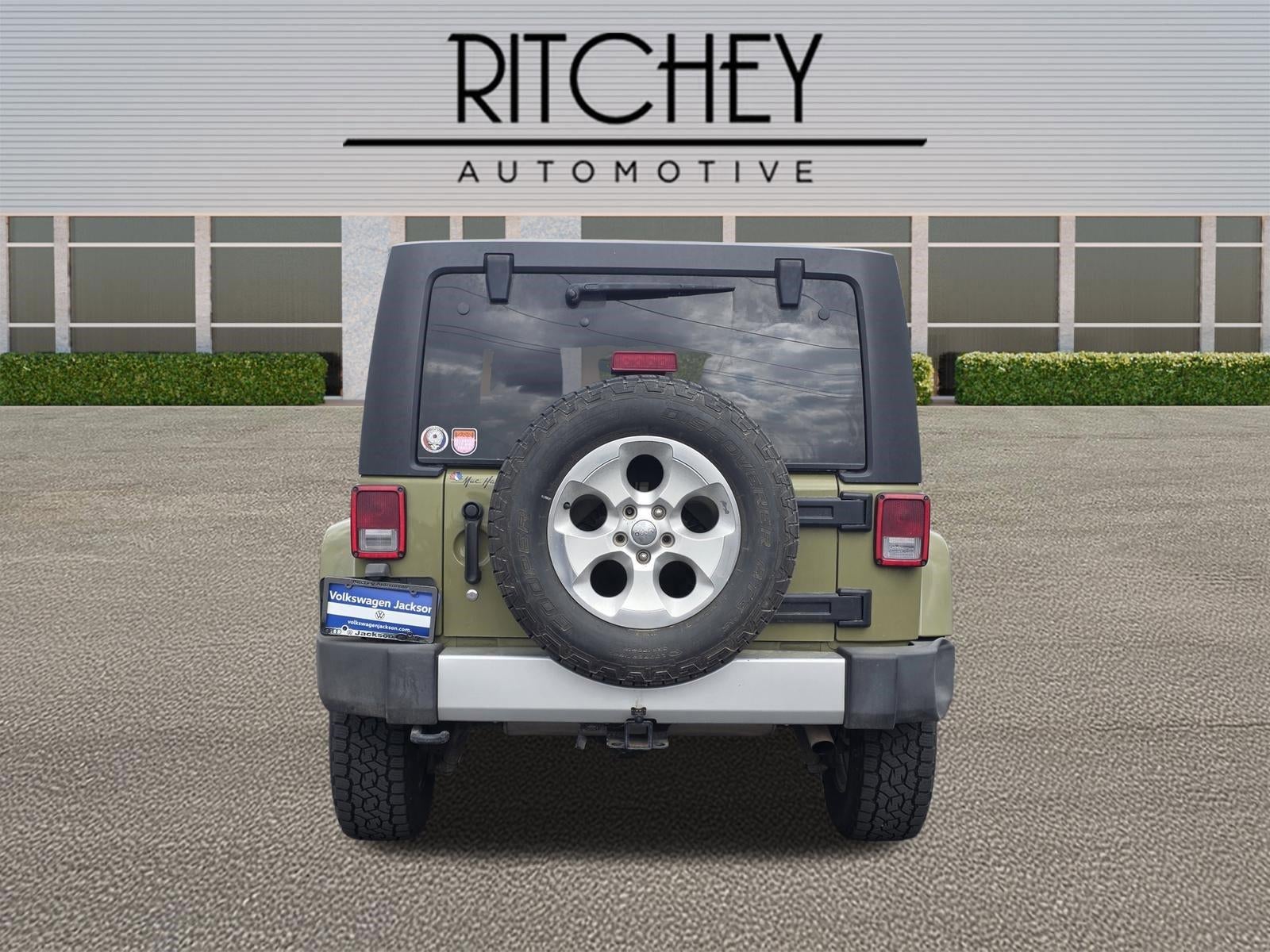 2013 Jeep Wrangler Unlimited 4WD 4dr Sahara