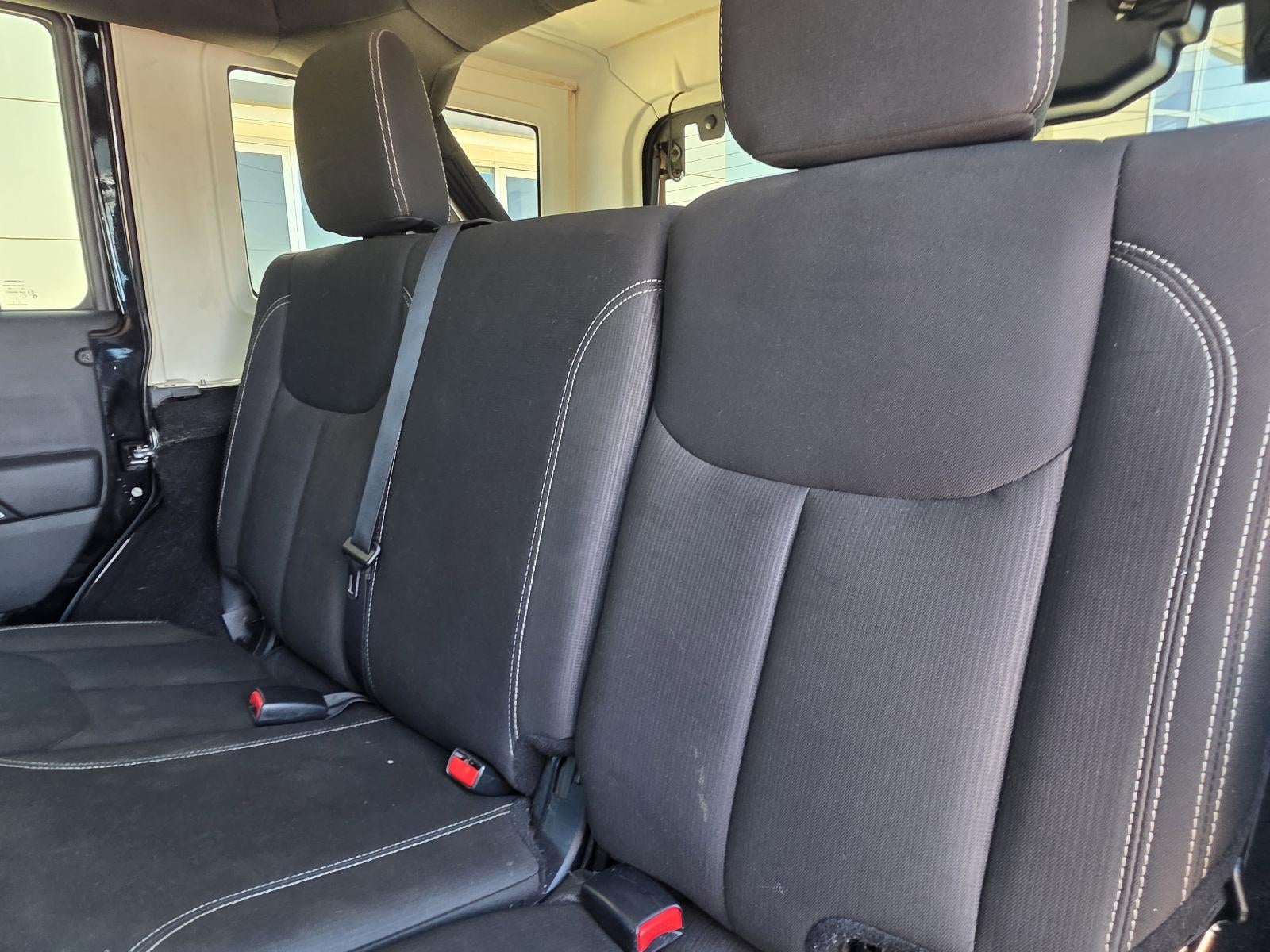 2016 Jeep Wrangler Unlimited 4WD 4dr Sahara