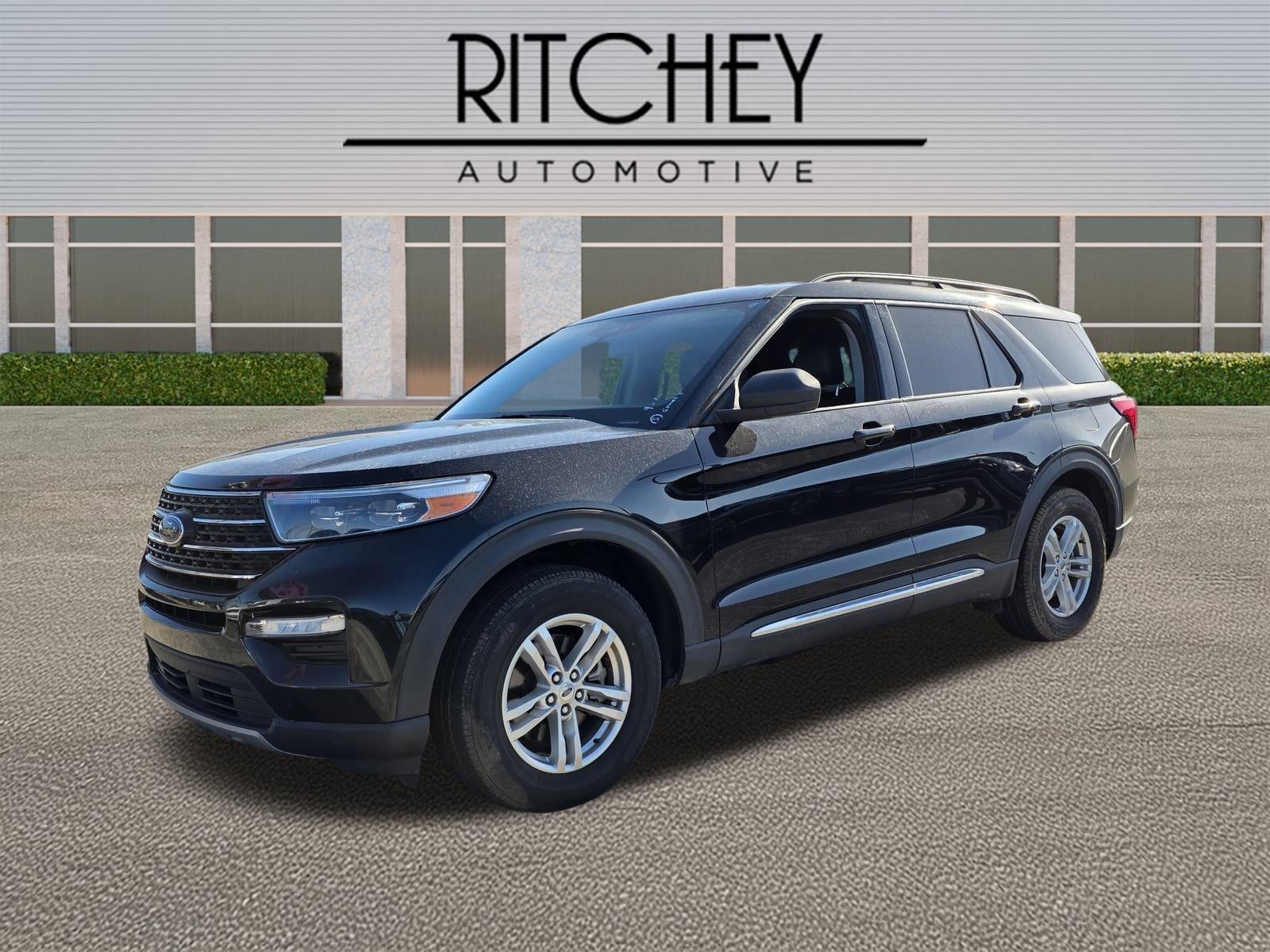 2023 Ford Explorer XLT RWD