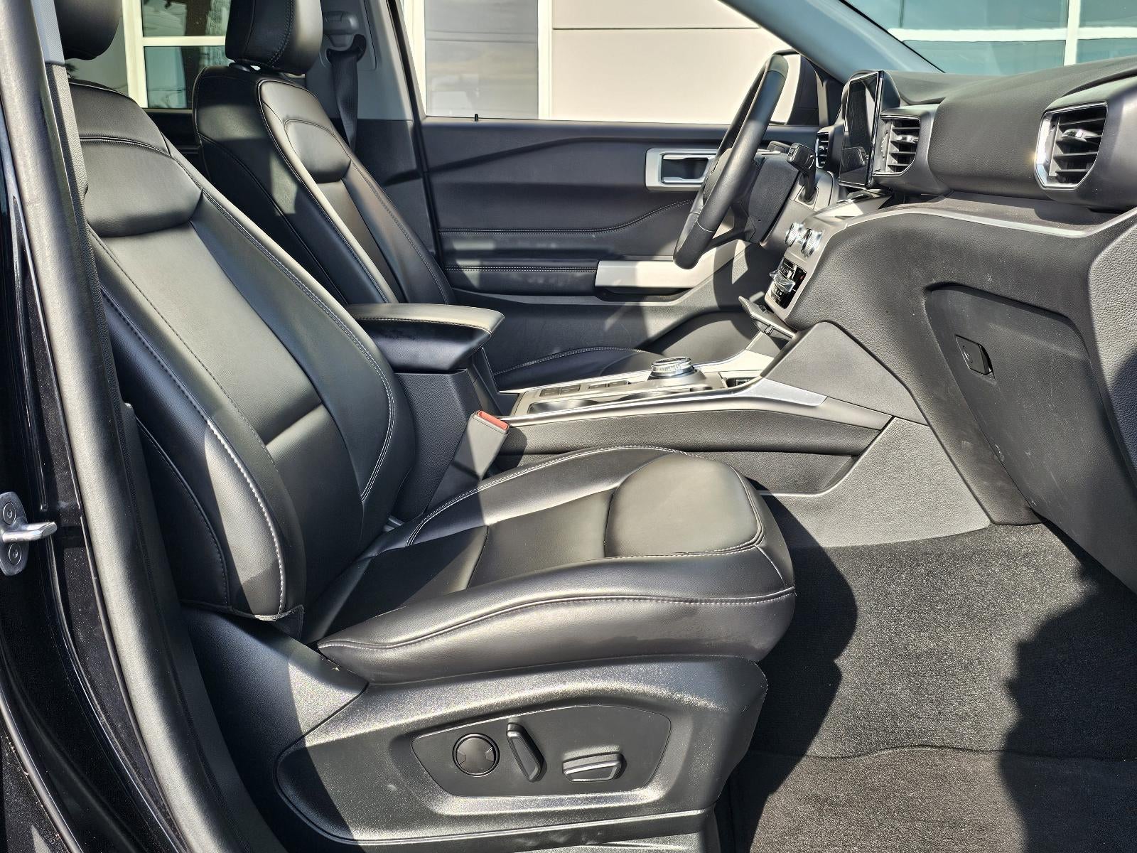 2024 Ford Explorer XLT RWD