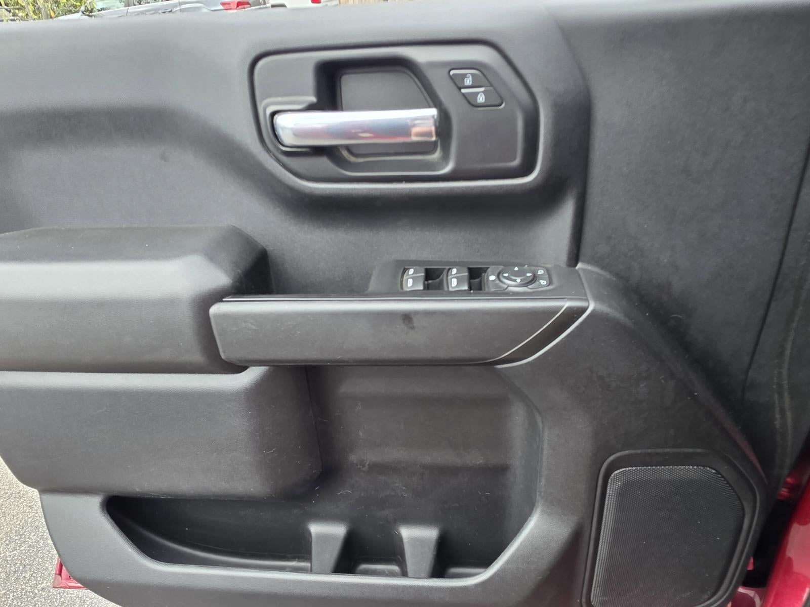 2020 Chevrolet Silverado 1500 Crew Cab Short Box 2-Wheel Drive Custom