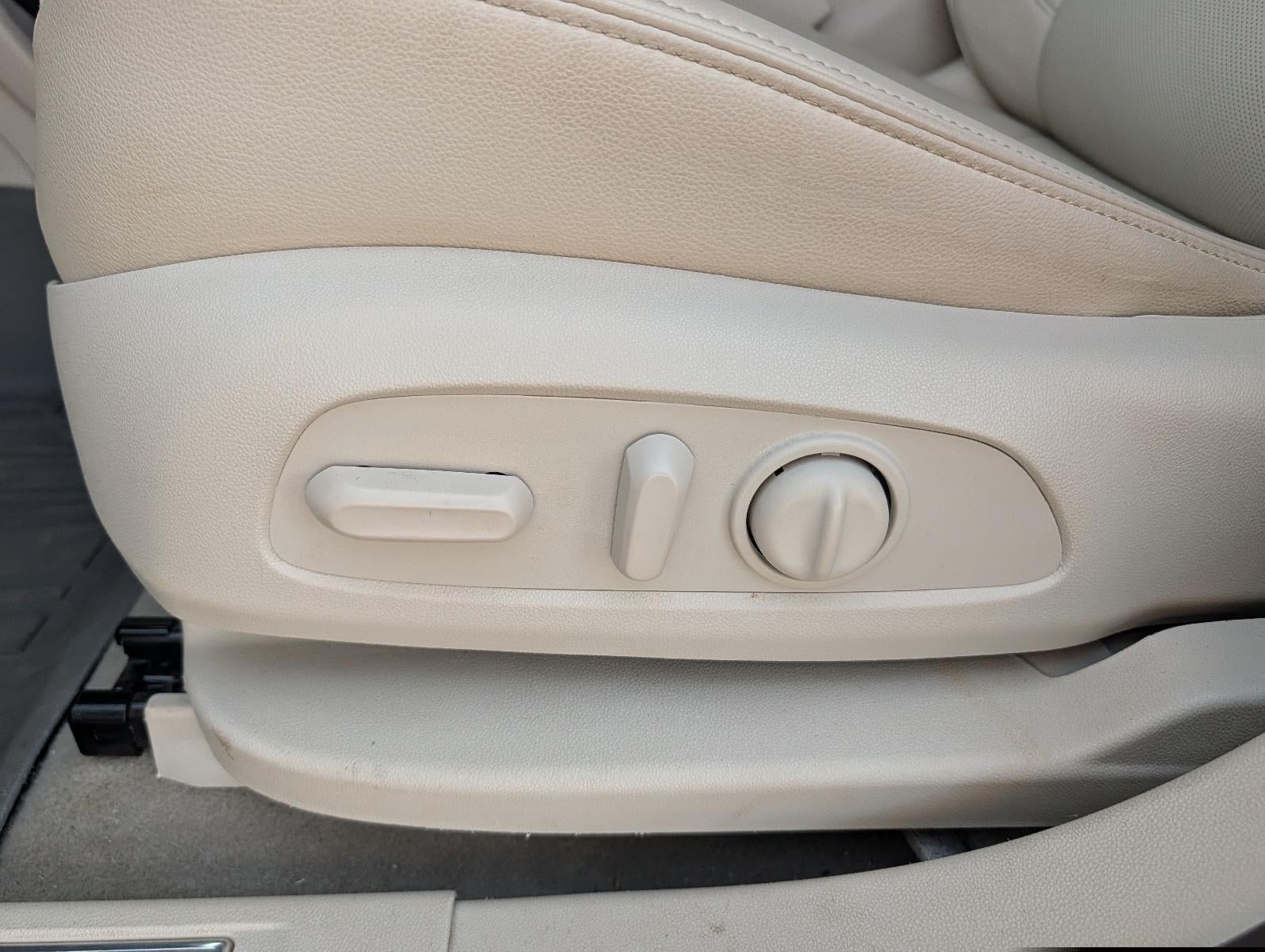 2023 GMC Acadia FWD Denali