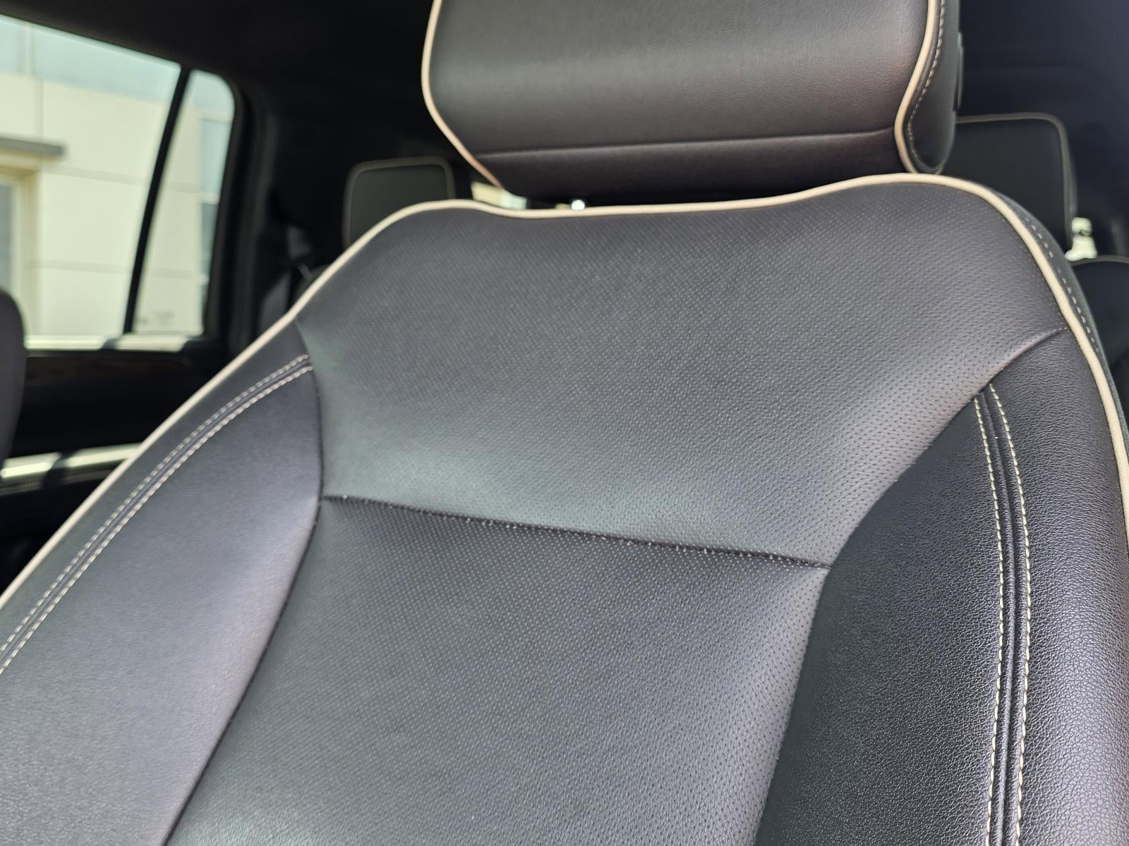 2023 Chevrolet Suburban 2WD Premier