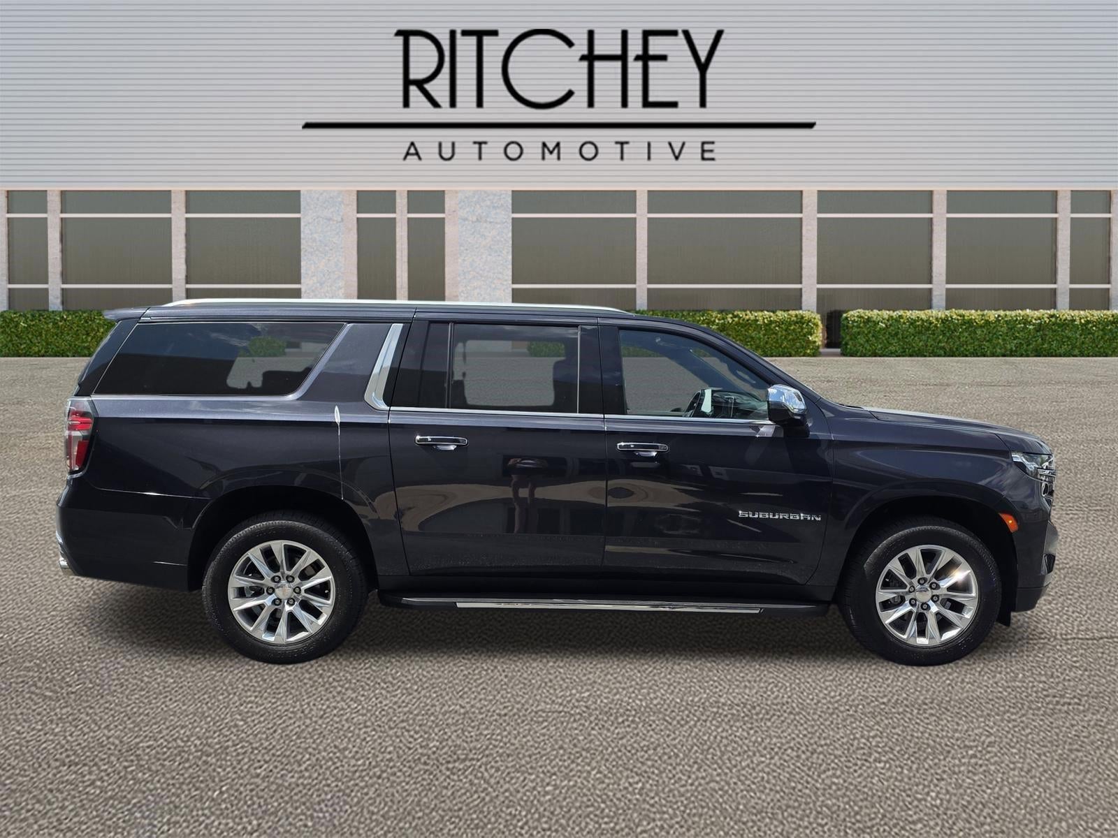 2023 Chevrolet Suburban 2WD Premier