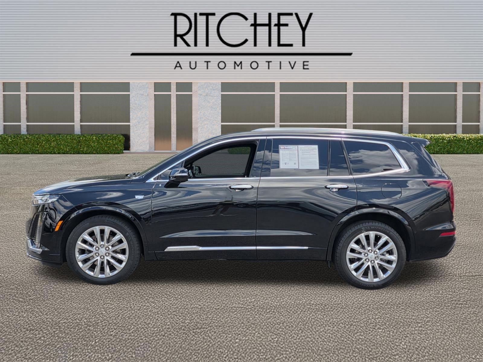 2023 Cadillac XT6 FWD 4dr Premium Luxury