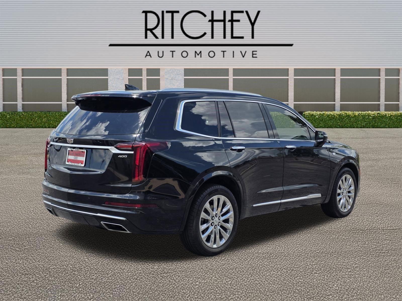 2023 Cadillac XT6 FWD 4dr Premium Luxury