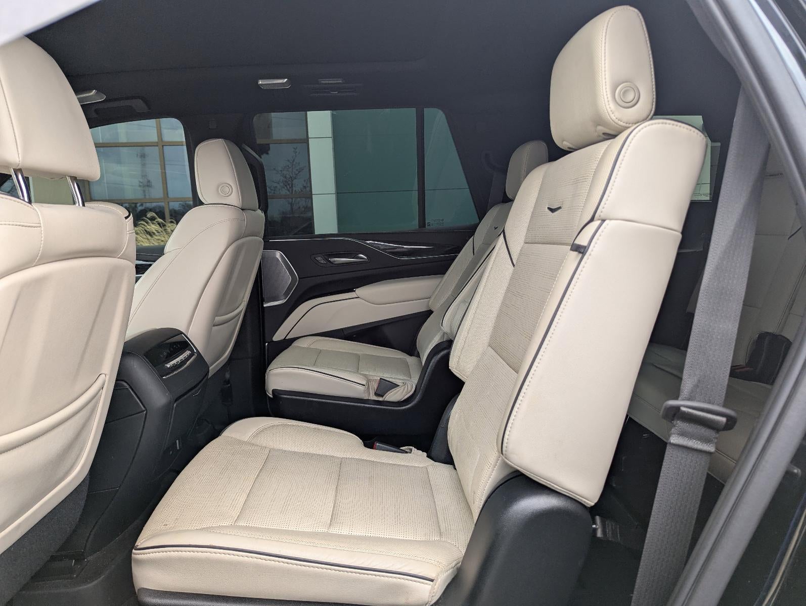 2022 Cadillac Escalade 4WD Sport