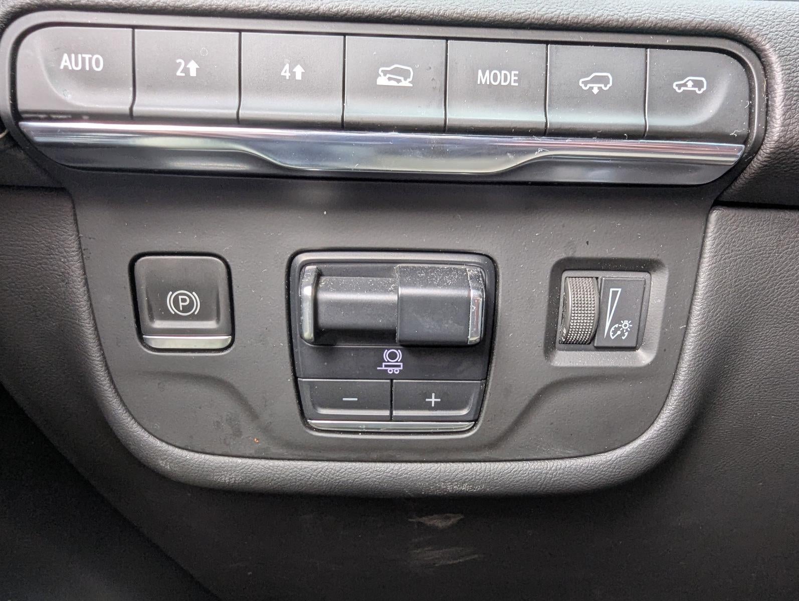 2022 Cadillac Escalade 4WD Sport