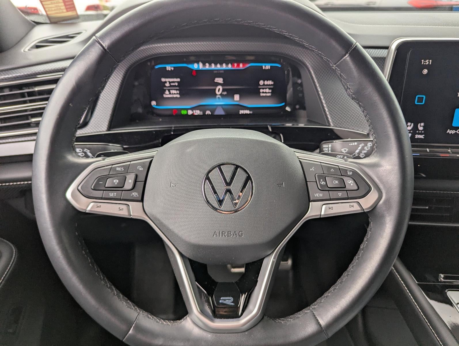 2024 Volkswagen Atlas Cross Sport 2.0T SEL R-Line 4MOTION