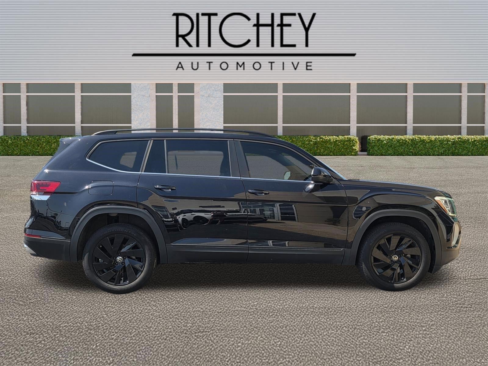 2024 Volkswagen Atlas 2.0T SE w/Technology 4MOTION