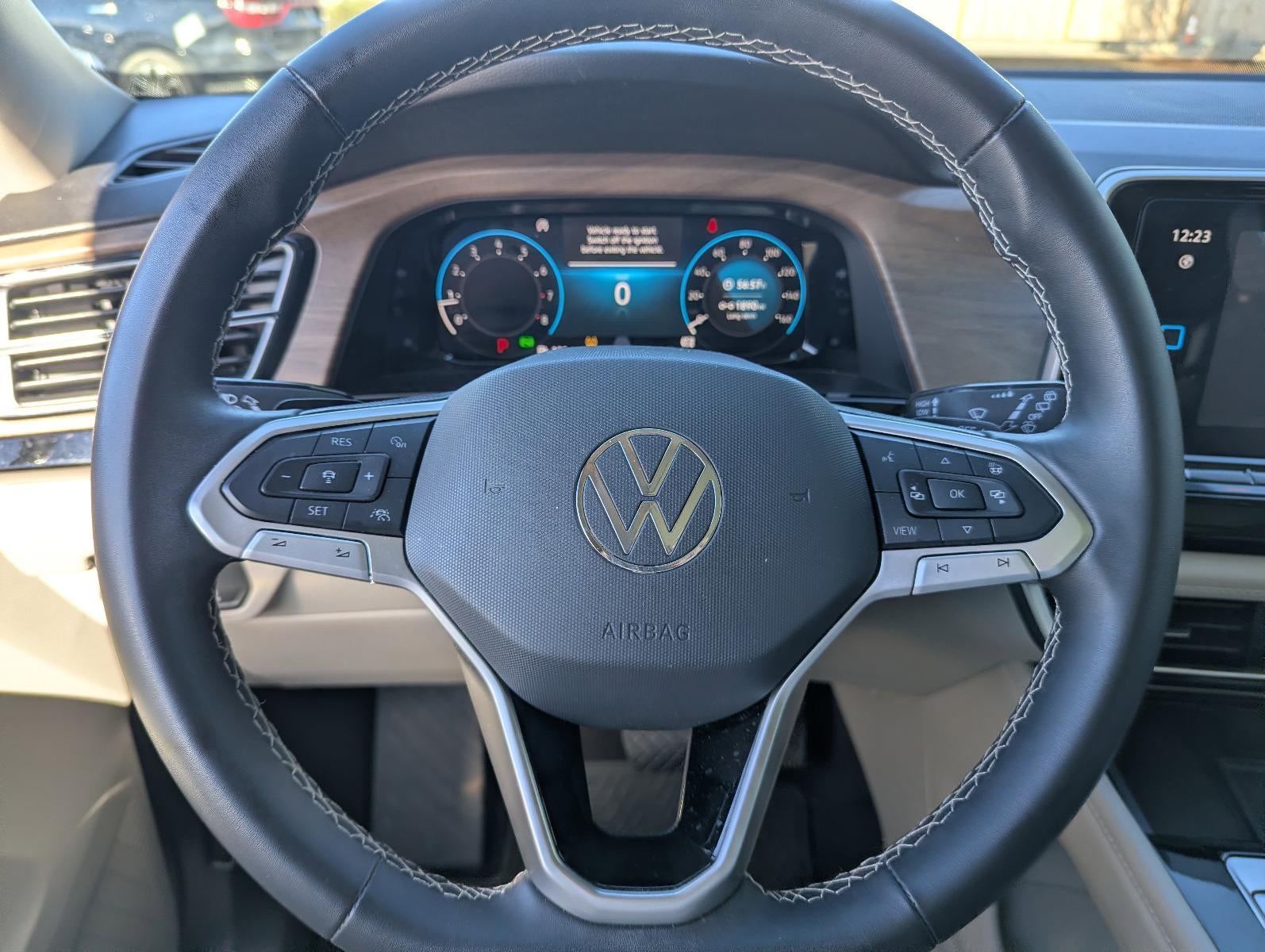 2024 Volkswagen Atlas 2.0T SE w/Technology FWD