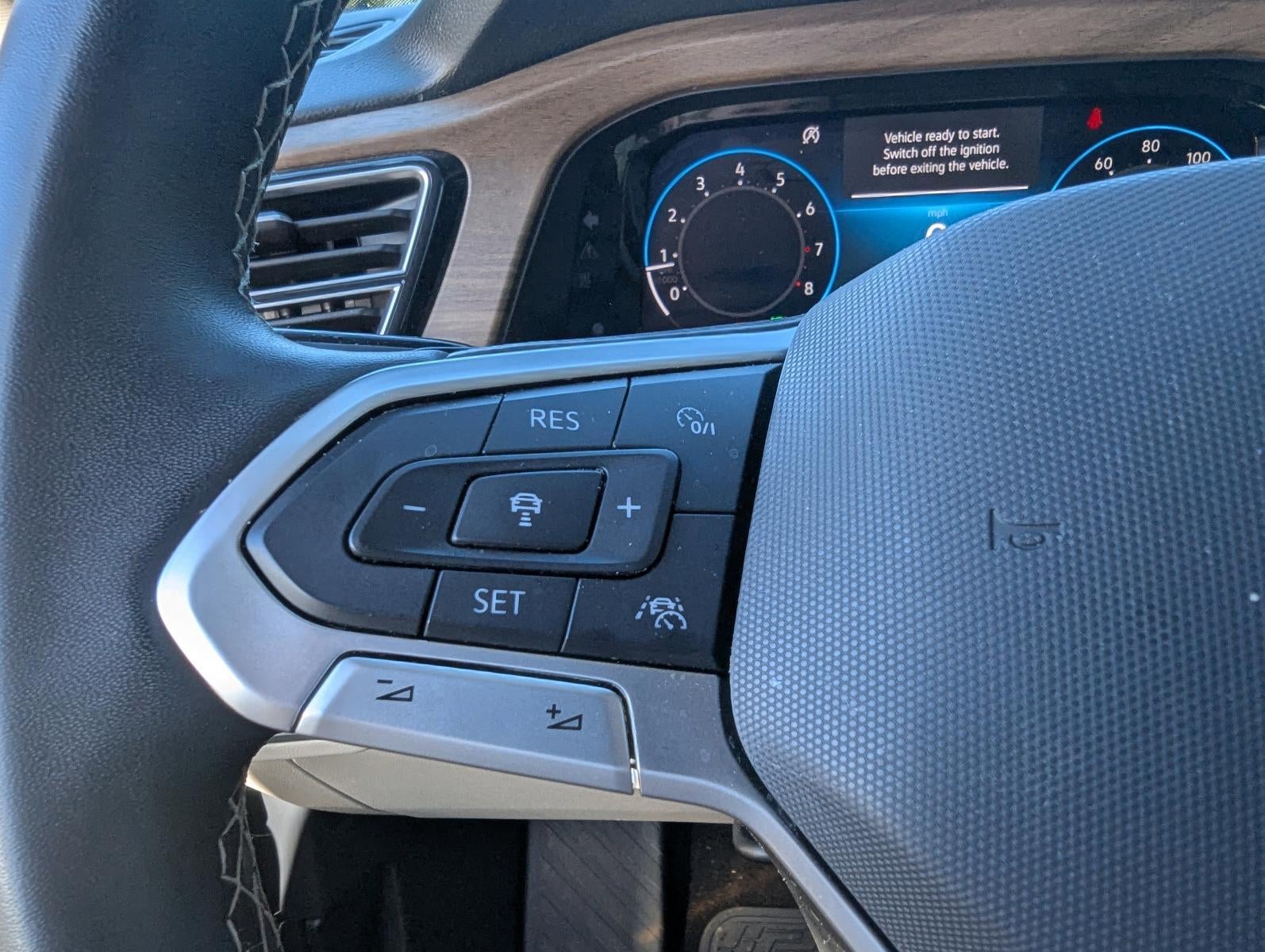 2024 Volkswagen Atlas 2.0T SE w/Technology FWD