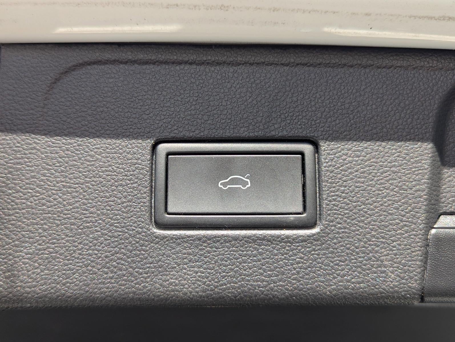 2024 Volkswagen Atlas 2.0T SE w/Technology FWD