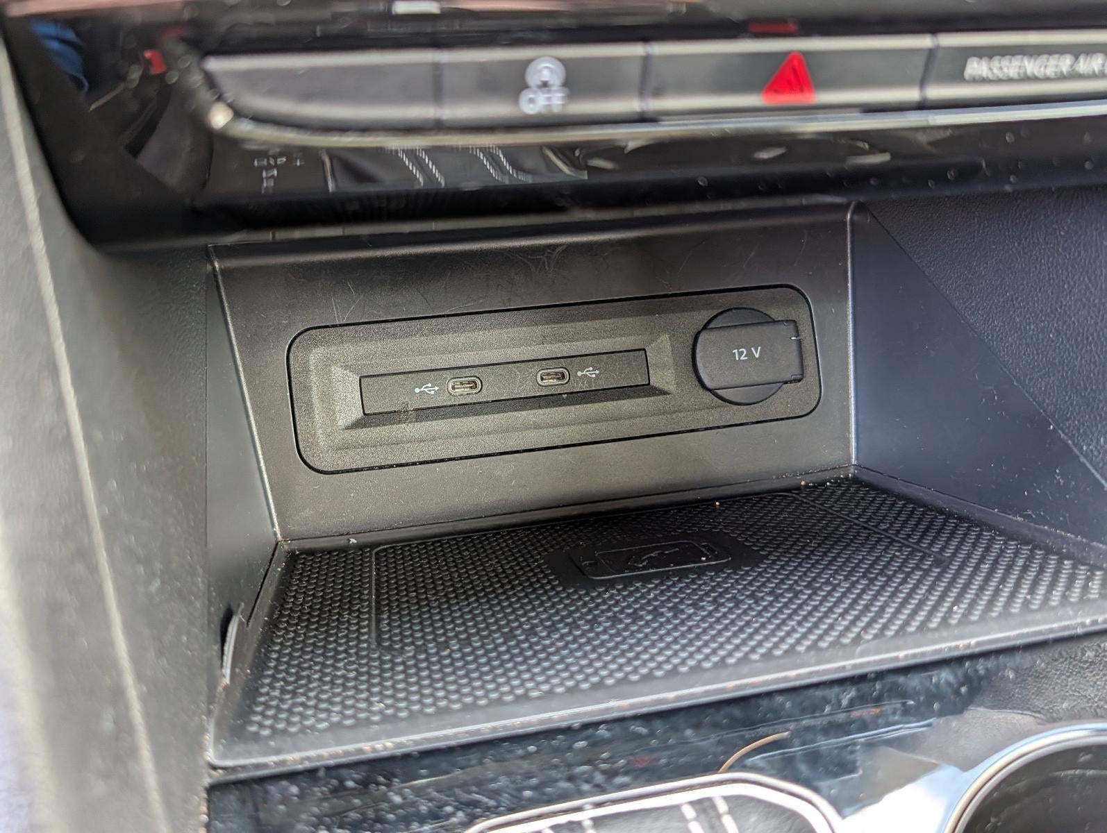 2023 Volkswagen Atlas 3.6L V6 SE w/Technology FWD