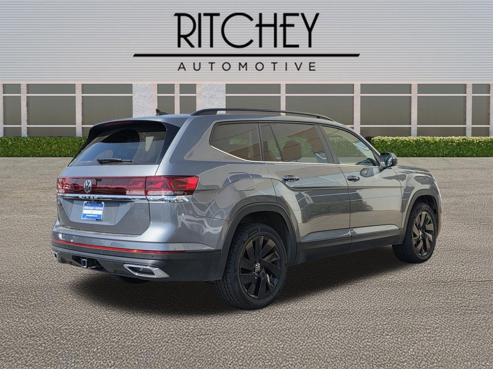 2024 Volkswagen Atlas 2.0T SE w/Technology FWD